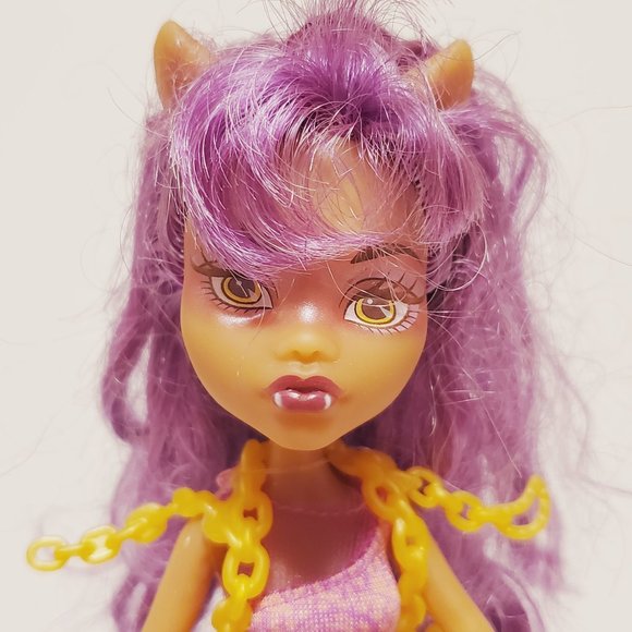 Monster High Haunted Fit Ghostly ClawdeenWolf Doll - Picture 3 of 8